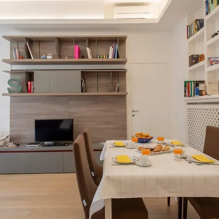 Wagner - Corso Vercelli Apartament *
